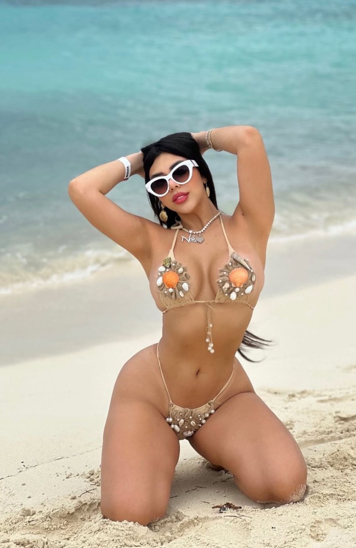 CHICA QUE ES UNA EXCELENTE AMANTE EN LA CAMA