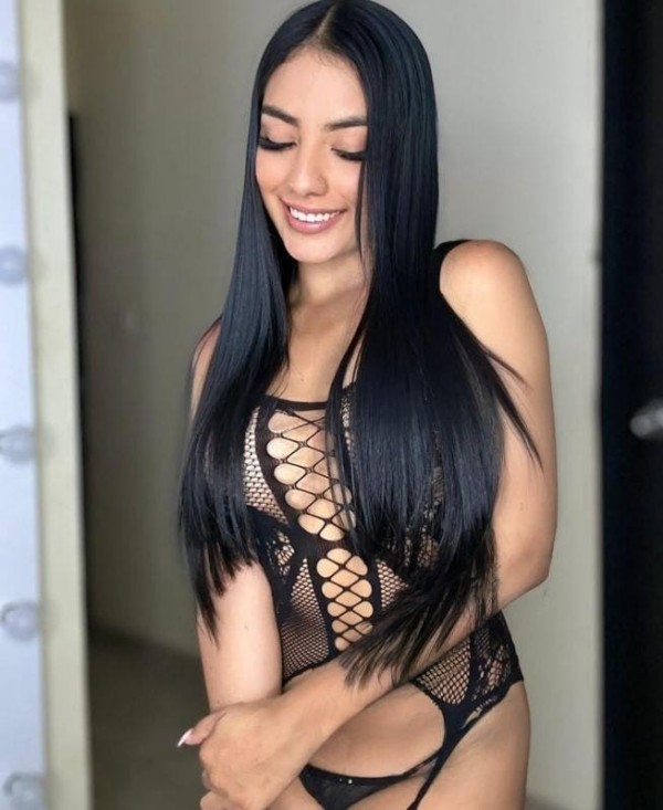 GOLOSA, FIESTERA Y PERVERSA MORENA NUEVA EN TU CIUDAD
