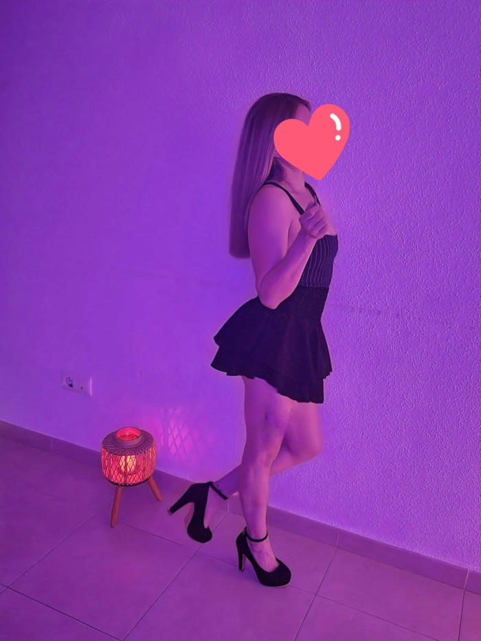 latina rubia guapa y con ganas en VERA