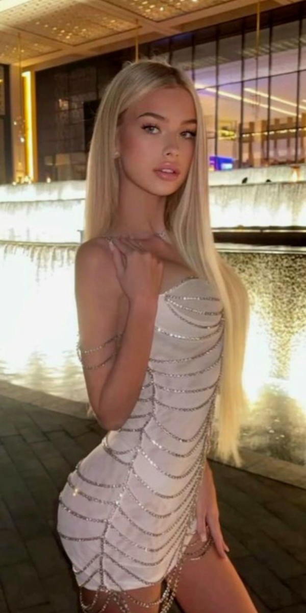 ESTEFANIA BI GIRLFRIENDEXPIRIENCE 24H PARTYGIRL