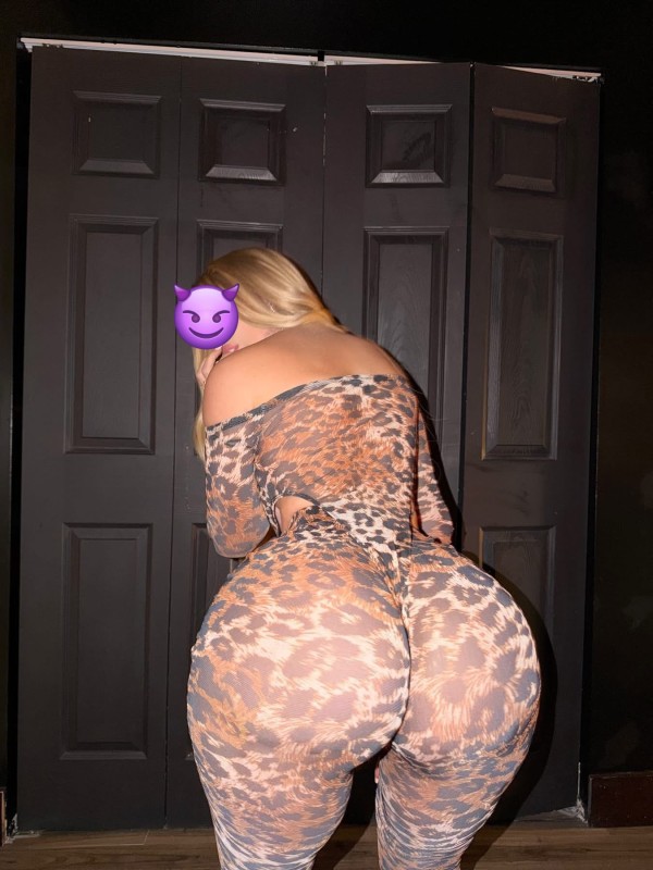 FETICHISTA MASAJISTA COÑO HUMEDO CORRETE CONMIGO GARGANTA PROFUNDA