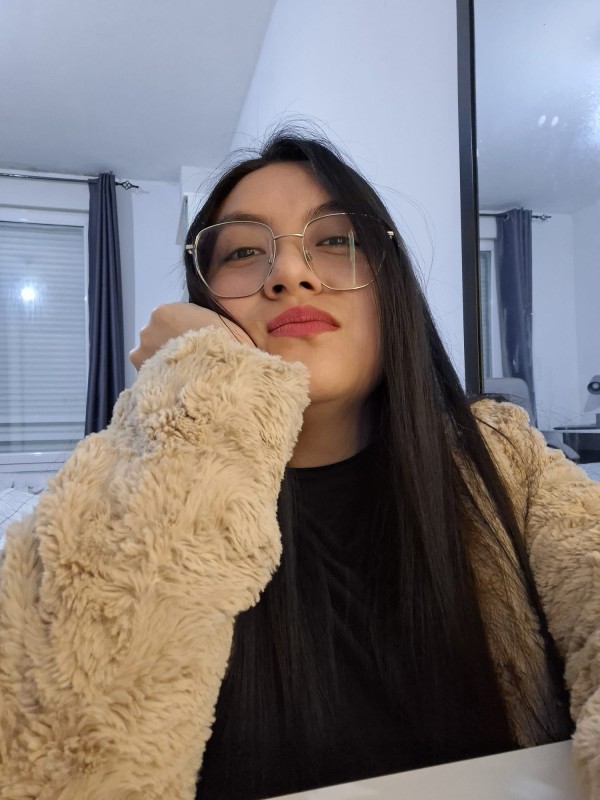 NOVEDAD! PUTITA JOVENCITA DE 19 AÑOS FIESTERA Y CACHONDA EN MIRANDA DE EBRO