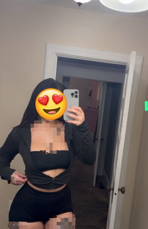 Latina ardiente experta en todo te la chupo bien rico hasta los hu……