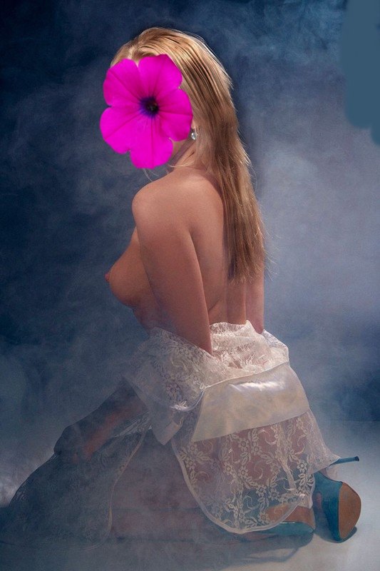 BUENA COMPAÑIA Y MASAJE ANTIESTRESS.