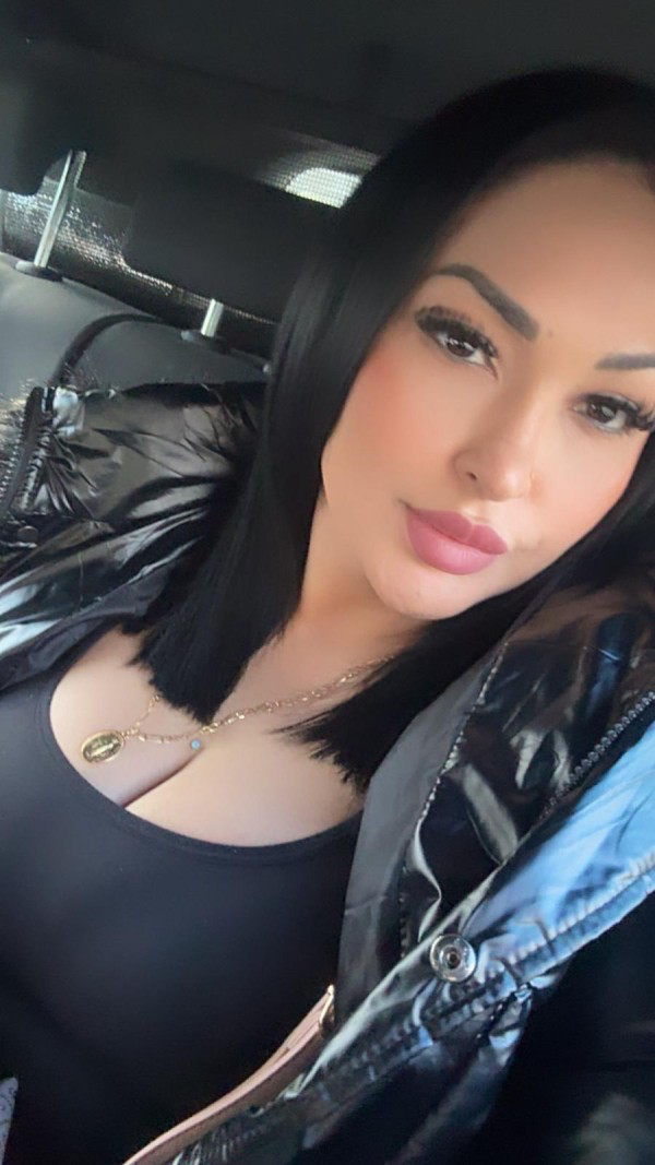 Hola mis amores le espero calentita