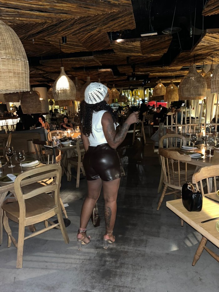 TU CHOCOLATE  COMPLETA Y EXTROVERTIDA ALGECIRAS