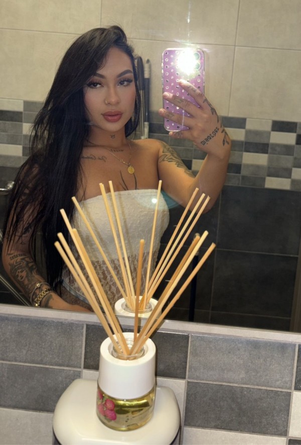 ENCANTO, CARISMA Y PASIÓN  en FUENGIROLA