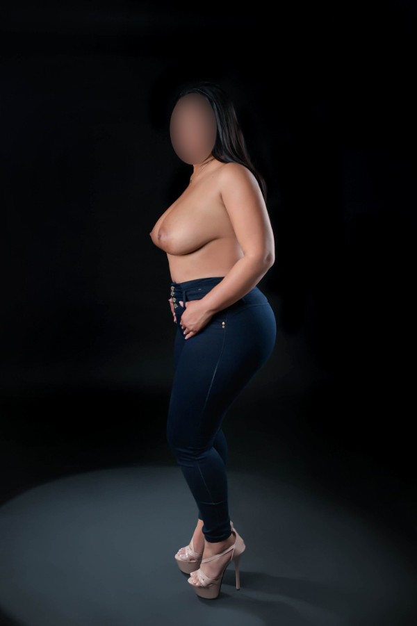 NOVEDAD ALEJANDRA ! MORBOSA CARIÑOSA DISCRETA TRATO DE NOVIOS EN ALICANTE
