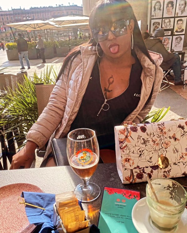 Acaba de llegar tú morochita A tu ciudad muy fiestera muy complete tiktok.