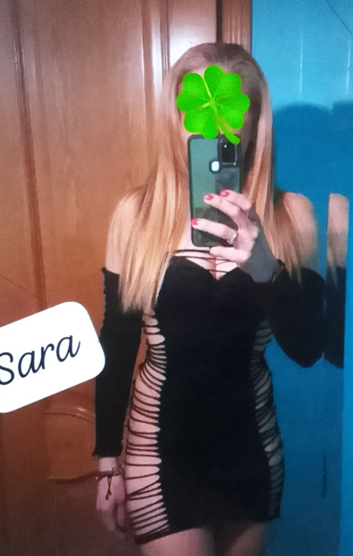 Flaca rubia buenas curvas