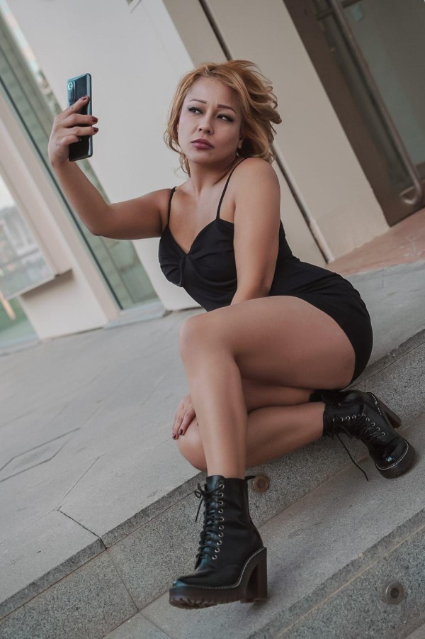 Sofia Novedad EN GIJON NATAHOYO! soy madurita rubia colombiana MUY ARDIENTE