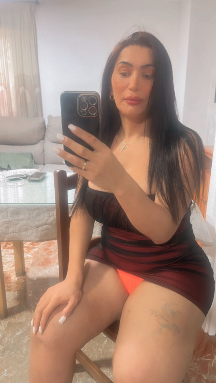 EN EL ZAPILLO TRANS DOMINANTE CACHONDA ARDIENTE