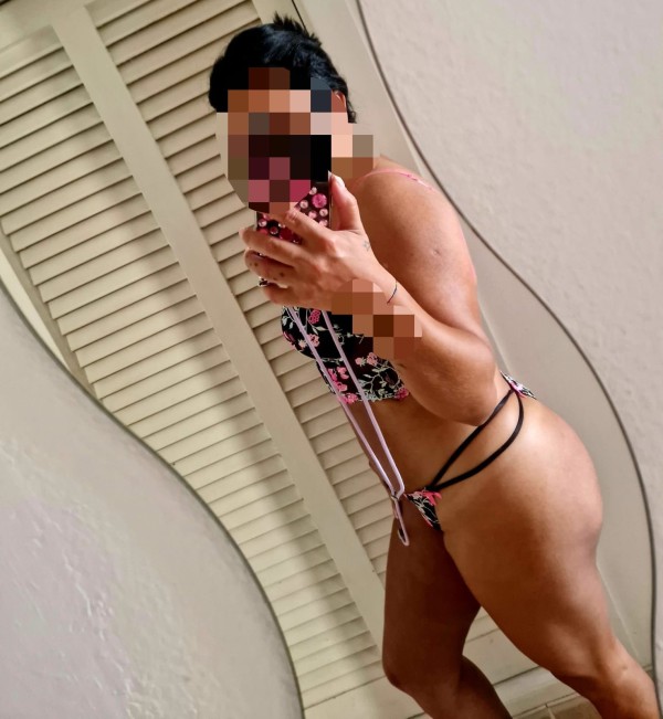ESMERALDA 38 AÑOS, SENSUALIDAD QUE DESPIERTA DESEO…