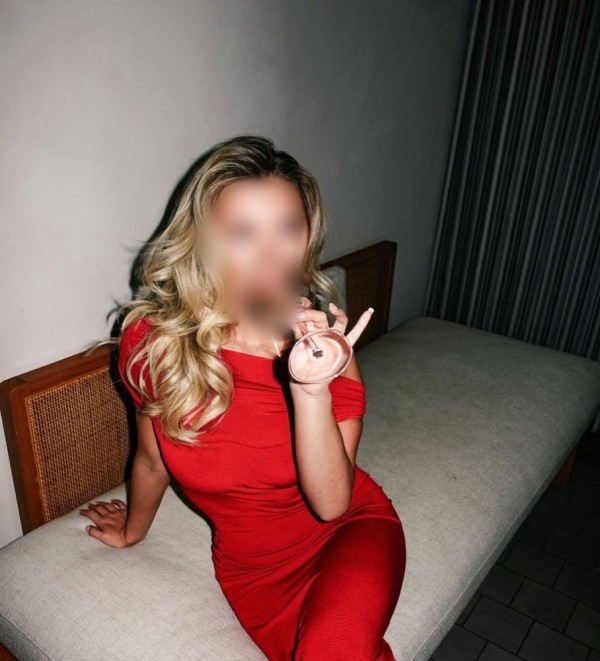 HERMOSA MASAJISTA, INDEPENDIENTE