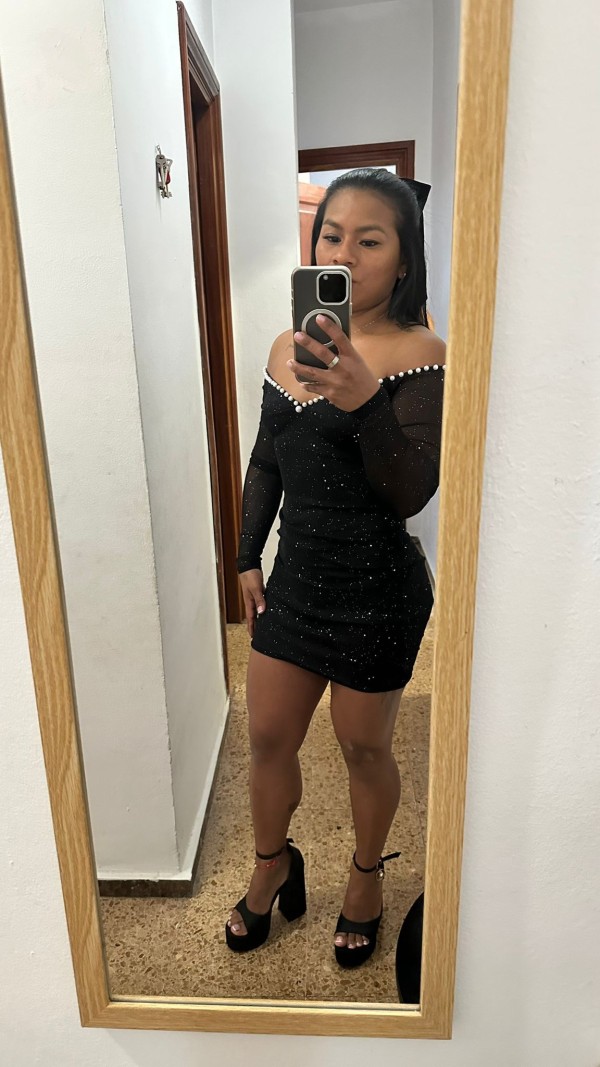 Novedad en Zaragoza casco central, cachonda besucona 24 hs fiestas