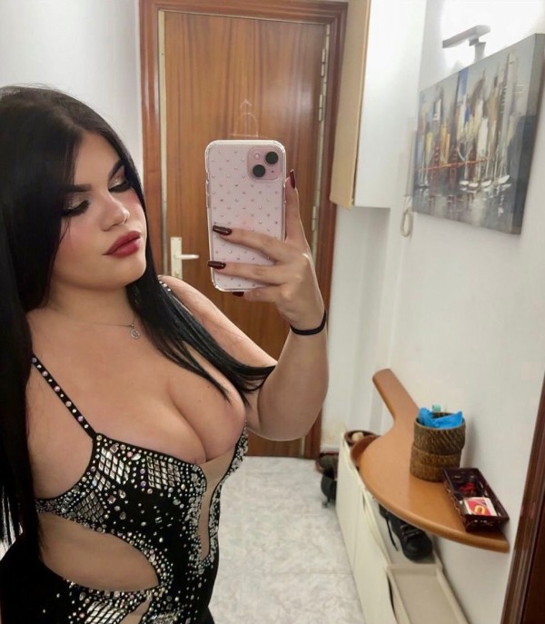 Chica mui bonita amable y cariñosa