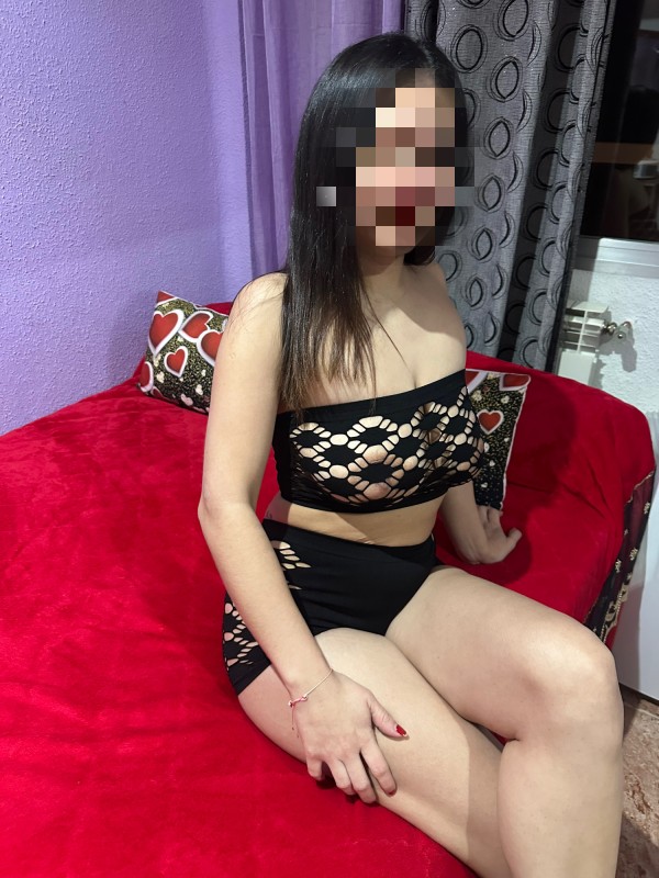 SUPER NOVEDAD MONICA JOVEN JUGUETONA CARIÑOSA