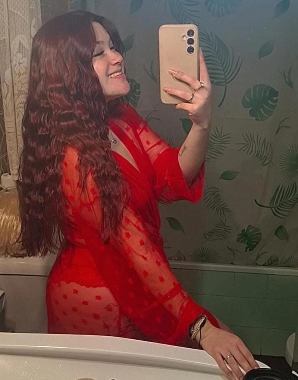 Gabriela  23 AÑOS, la primera vez en Alcañiz