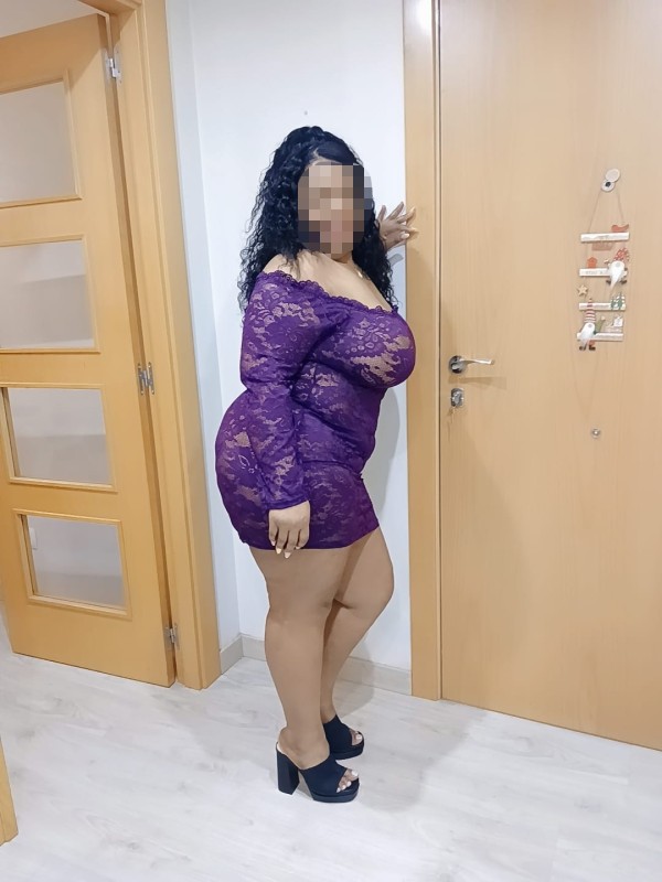 Mulata caliente, masaje erótico,sexo y fiesta.