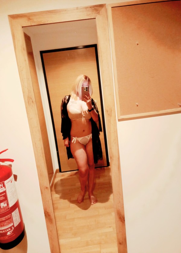 ARGENTINA EXPERTA EN GARGANTA PROFUNDA