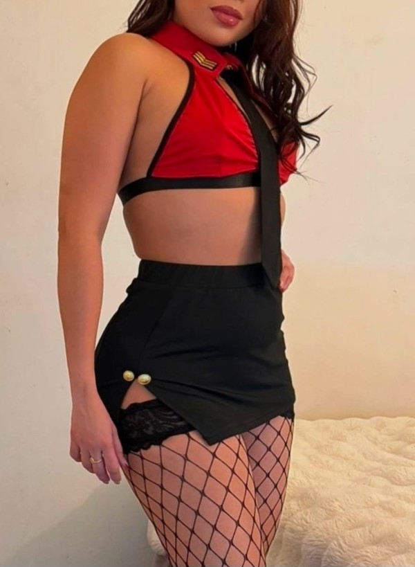 LINA, LATINA CACHONDA EN BARCELONA..