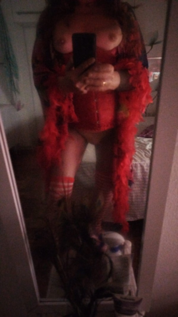 ¡NOVEDAD EN GIJÓN! MADURITA ESPAÑOLA CALIENTE