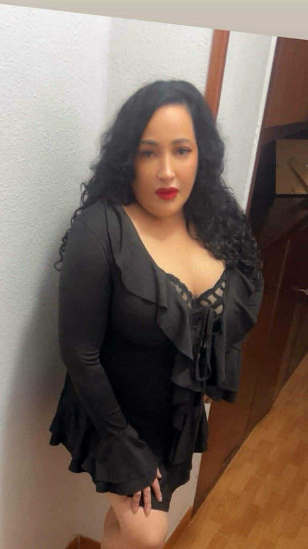 CUATRO AMIGAS MADURAS  PARTICULARES ROMANTICAS