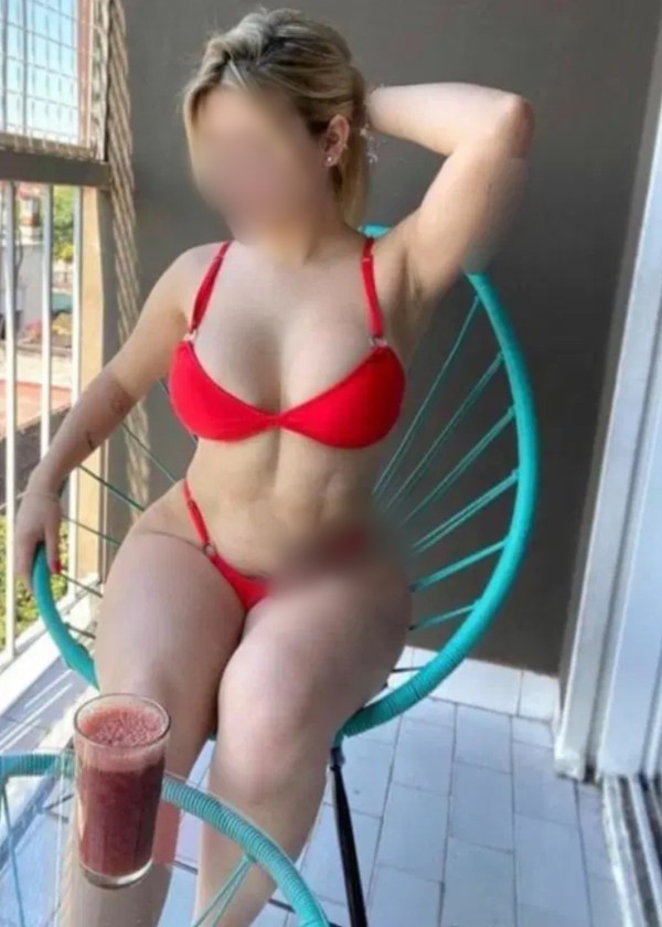 CHICA ELEGANTE BONITA DELGADITA DISPONIBLE GRANADA