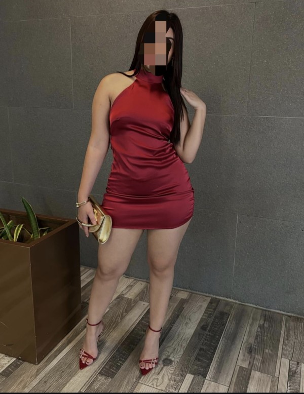 Soy Gabriela… y estoy lista para fiestas, sexo, y buena música