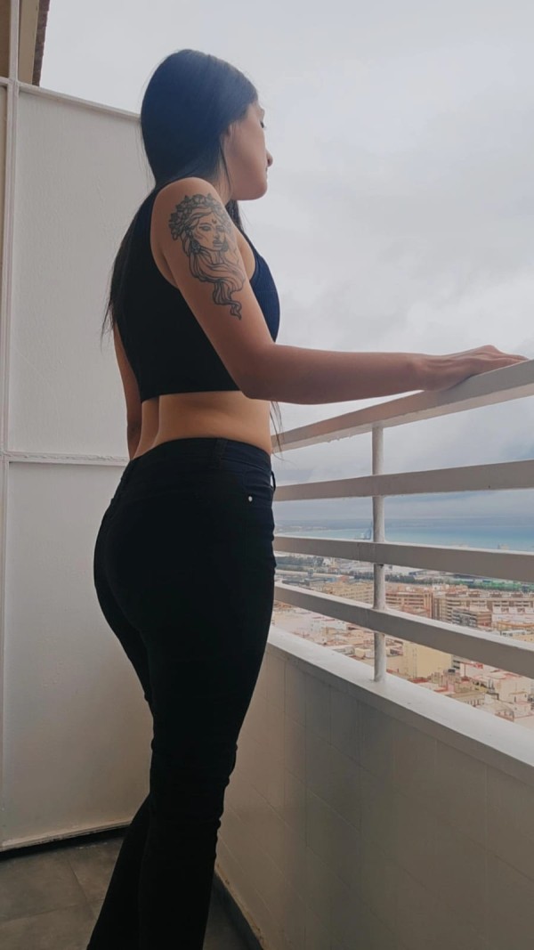 EXQUISITA MUÑEQUITA PARA DELEITARTE LLAMAME, 666649966