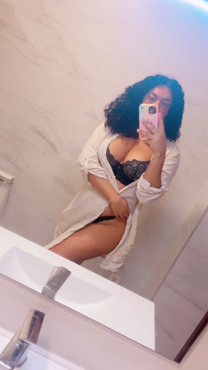 Chica trans activa pasiva morbosa