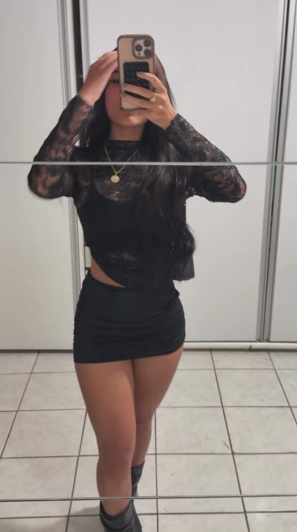 DOS AMIGAS DE 24 Y 26 AÑOS  TENDRÁS UN ENCUENTRO INOLV