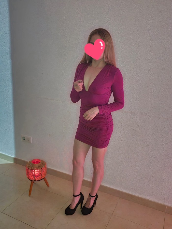 latina rubia guapa y con ganas en VERA