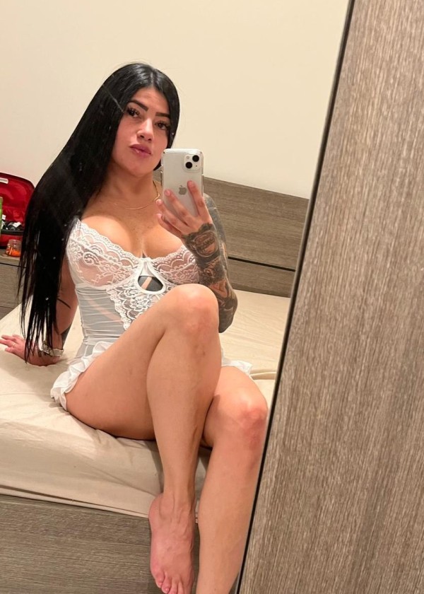 MIA NOVEDAD FIESTERA, ANAL Y MUY CACHONDA