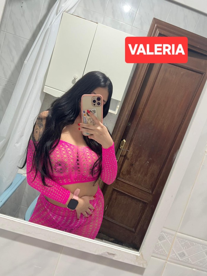 VALERIA, JOVENCITA CON GANAS DE FIESTA…