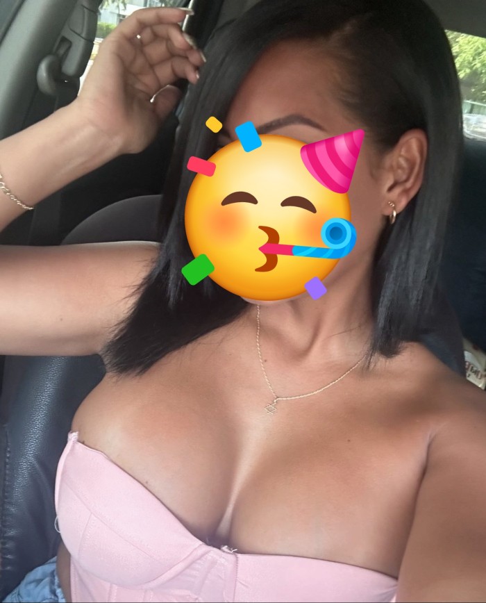 SIMPÁTICA..DULCE Y MUY SENSUAL