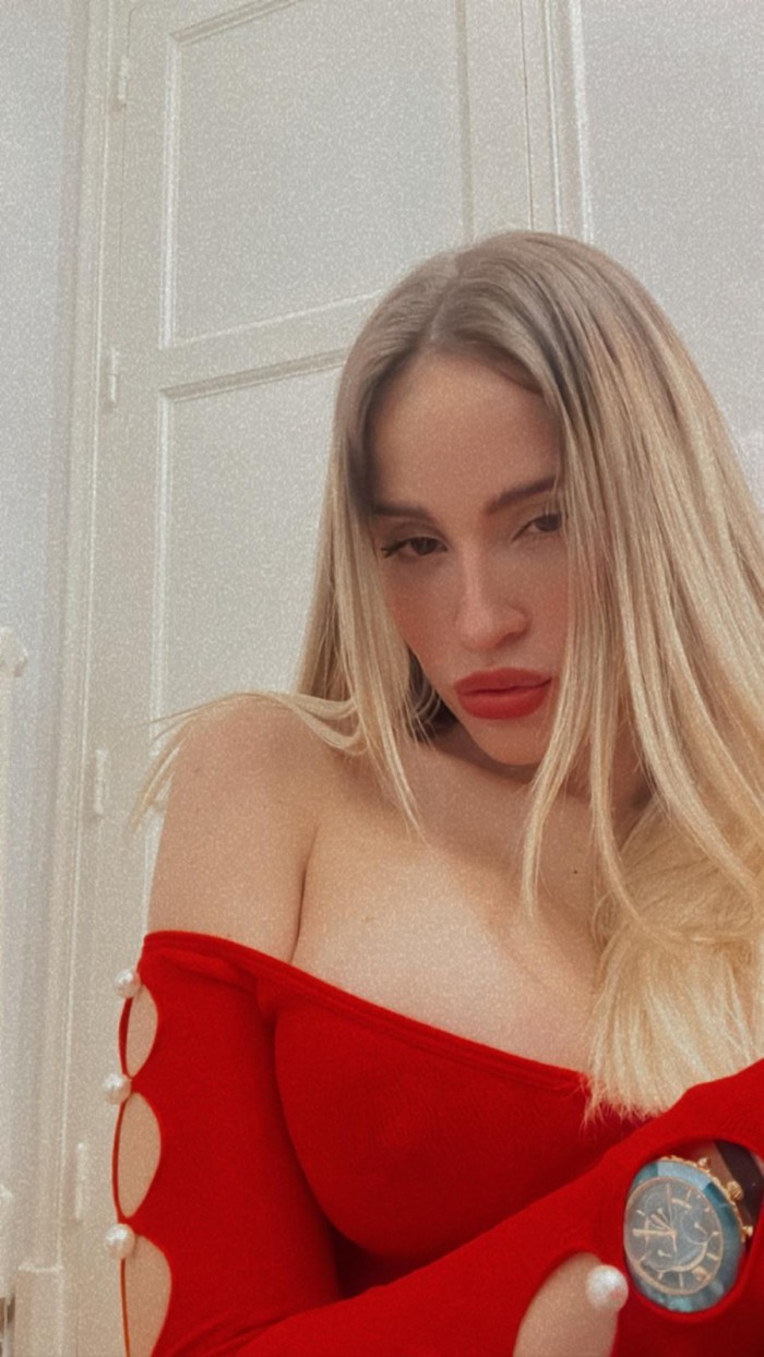 SENSACIONAL E IMPERDIBLE RUBIA 613106139