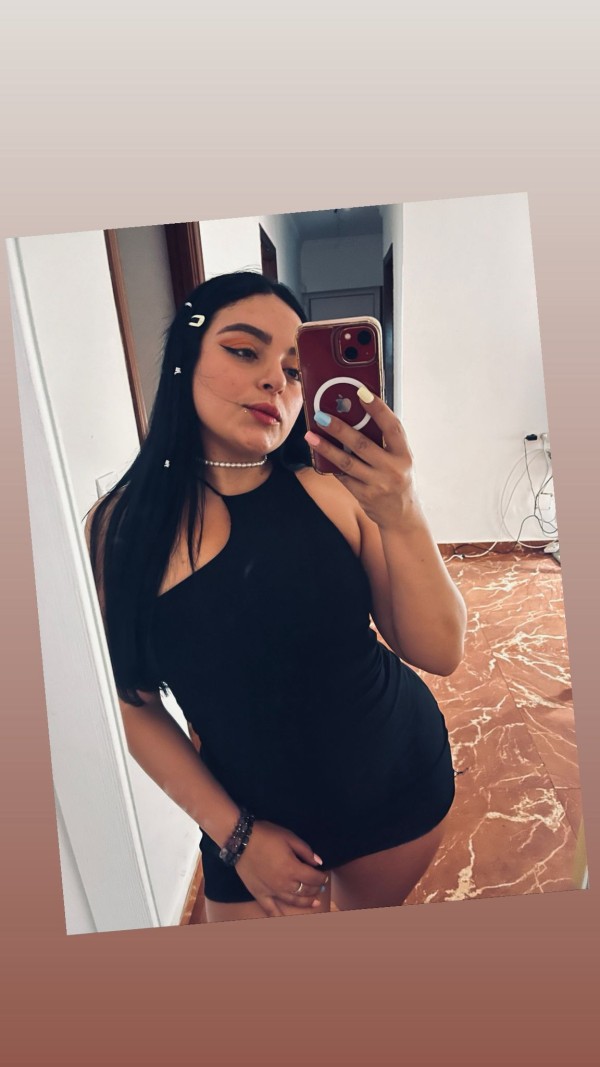 NOVEDAD EN CADIZ CAPITAL SEXY COLOMBIANA CAÑERA MUY CALIENTE Y FIESTERA