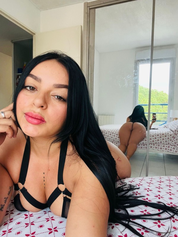 NOVEDAD EN CADIZ CAPITAL SEXY COLOMBIANA CAÑERA MUY CALIENTE Y FIESTERA