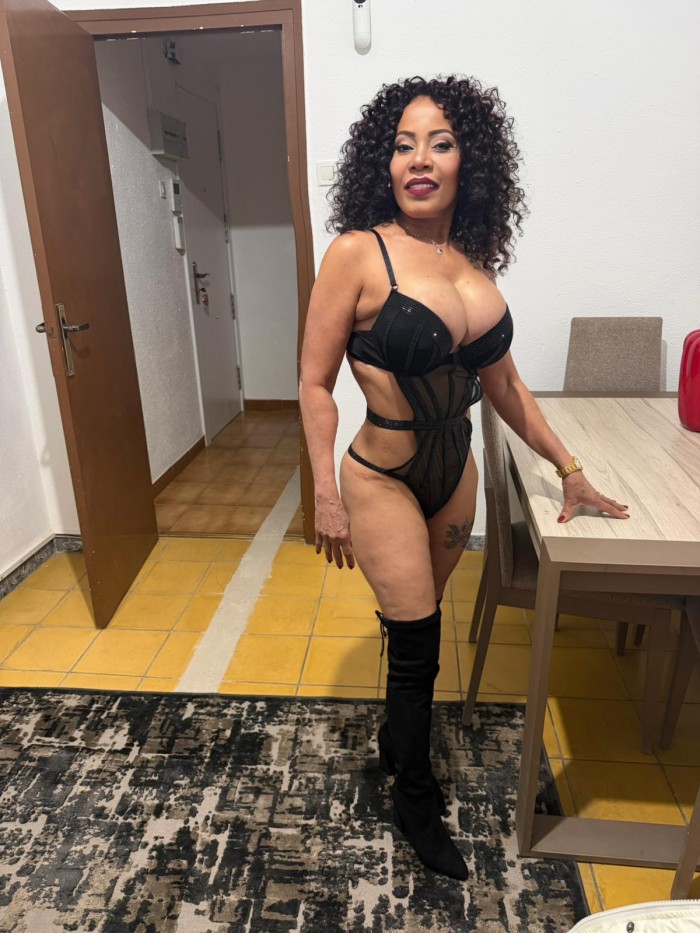 Angie madurita ninfomana