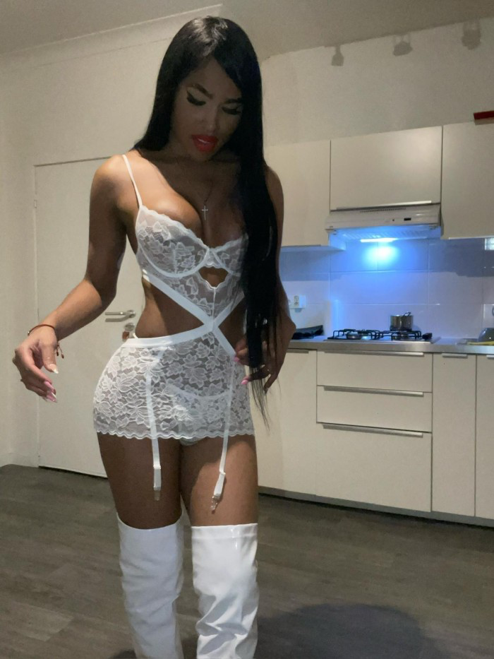 Trans de alto standing muy guapa – La Latina