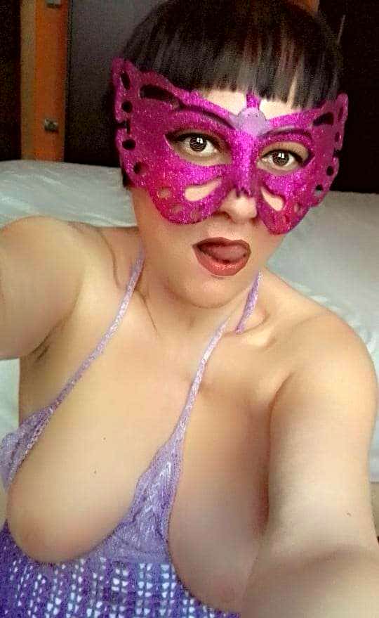 BIENVENIDO AL PLACER VIRTUAL!!! YO. ESPAÑOLA.