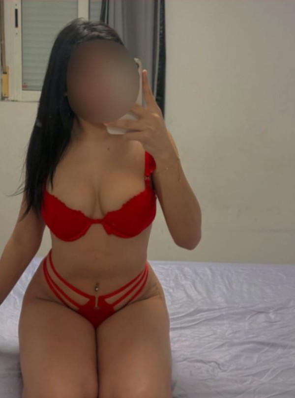 Cachonda fiestera por primera ves en tu cuidad