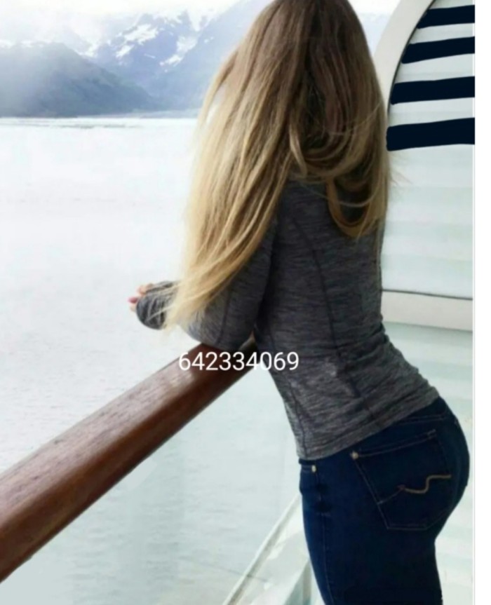 Chica FITNESS CUIDADA PARA TI LOGROÑO