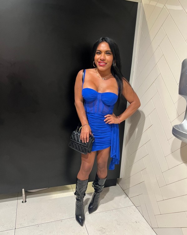 Nena trans muy fiestera y cachonda