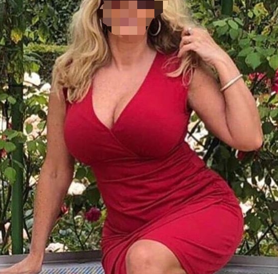 ESPAÑOLA MADURITA GUAPA TETONA