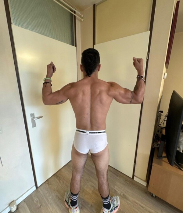 FELIPE MACHO DISPONIBLE GRAN VIA !!