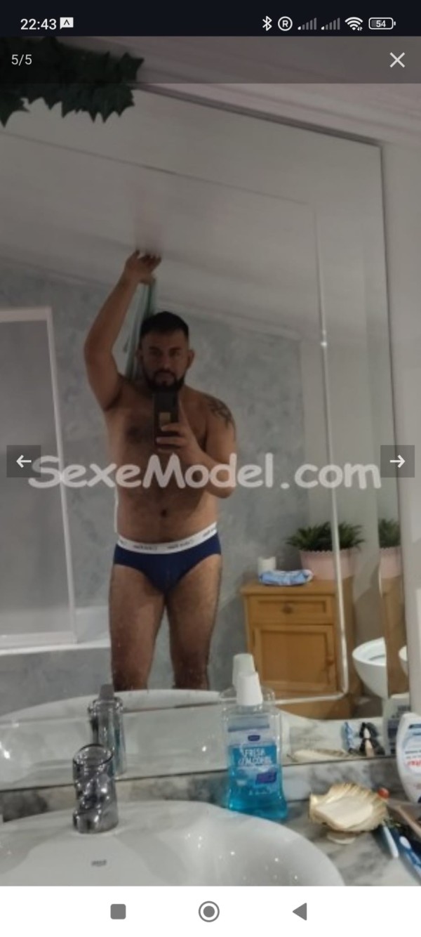 Hombre indio masajista