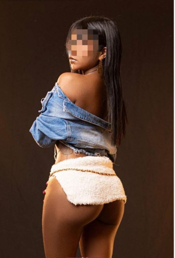 JOVENCITA HONDUREÑA PRECIOSA 23 AÑITOS NOVEDAD 24H