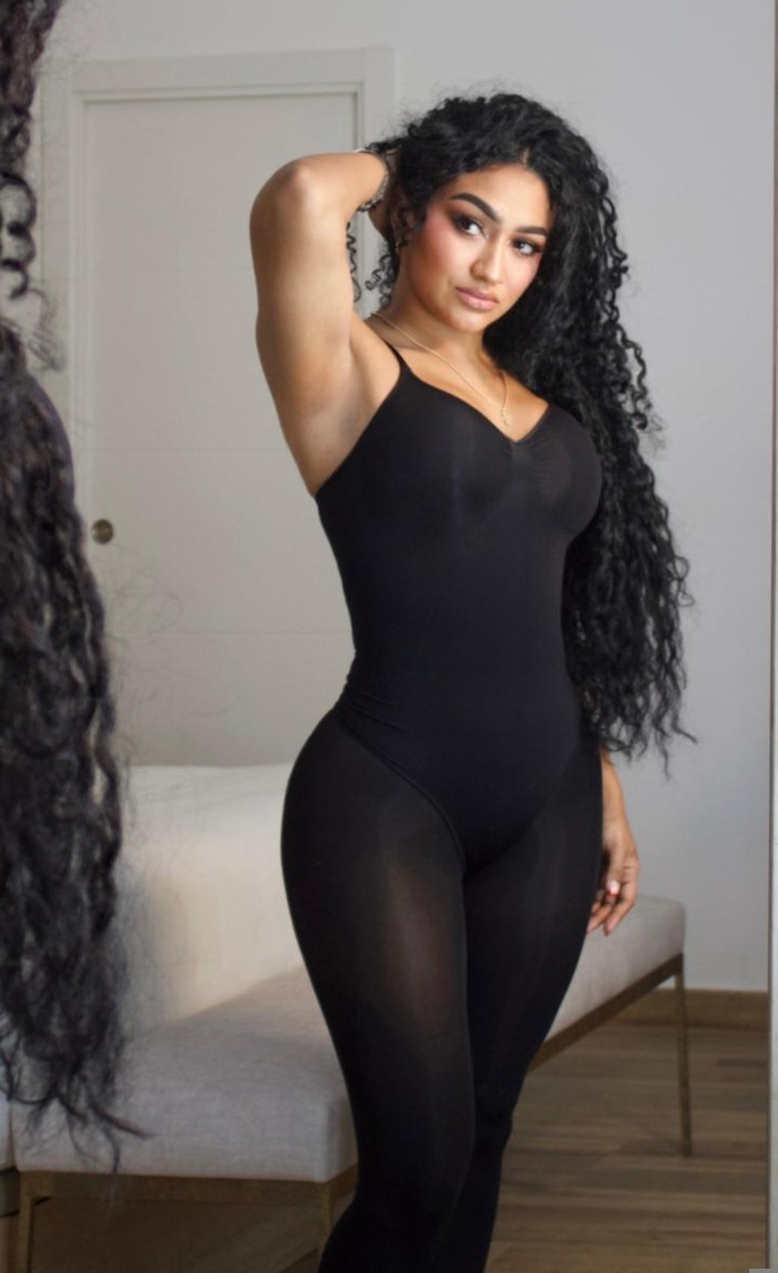 COLOMBIANA DE LUJO EXPLOSIVA Y JUGUETONA SIN LIMITES